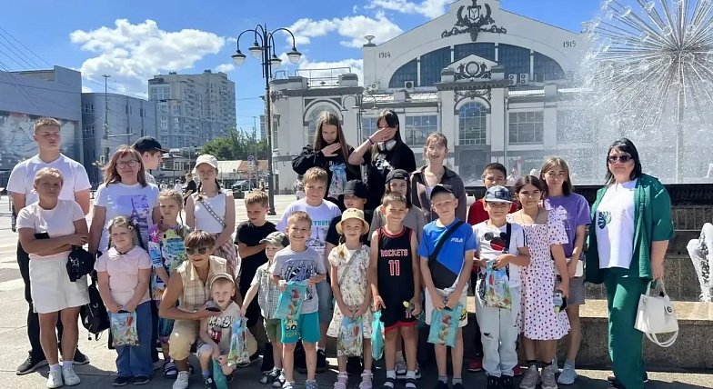 Школьники из районов побывали в саратовском цирке по приглашению Панкова