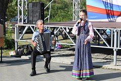 Лысые Горы — это мы! Как район отметил главный государственный праздник