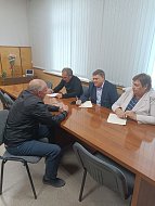 По поручению губернатора Саратовской области Романа Бусаргина глава Лысогорского района Валентина Фимушкина провела прием граждан по личным вопросам.