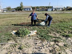В селе Шереметьевка прошел субботник