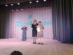 В Лысых Горах прошло чествование педагогов