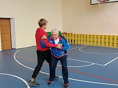 Ученики 7 класса с. Бутырки  встретились с мастером спорта по самбо