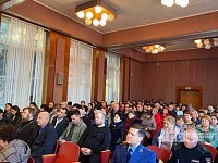 На встрече с жителями Михаил Исаев пообещал вернуться в Лысые Горы с Алексеем Петаевым