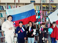 В Чадаевке прошел велопробег ко Дню Государственного флага РФ.