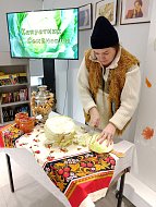 В библиотеке Лысых Гор предложили читателям нарубить капусты