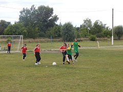 В Лысых Горах прошел муниципальный этап соревнований по футболу