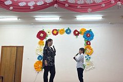 В школе № 2 прошёл праздничный концерт, посвященный Дню матери