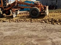 Дорожные работы начались в Лысогорском районе