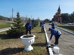 В Лысых Горах продолжаются субботники 