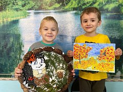 В детском саду «Радуга»  р.п. Лысые Горы проходит творческий  конкурс поделок и рисунков