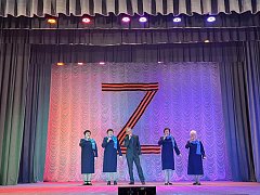 В Лысогорском дворце культуры состоялся праздничный концерт  «Крымская весна – мы вместе навсегда!».