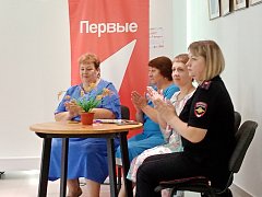 И если гражданин ты настоящий, большой отдачи ждет от вас страна!