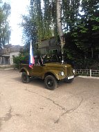 Мужчина из Лысых Гор восстанавливает ГАЗ-69