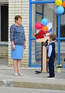 В МБОУ СОШ №2 р.п. Лысые Горы прошла торжественная линейка, посвященная Дню знаний