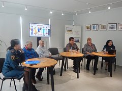 В рамках Года педагога и наставника в библиотеке Лысых Гор состоялась беседа за круглым столом