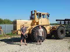 Молотят полным ходом: в КФХ С.И. Федосеева убирают озимую пшеницу