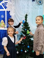 В Шереметьевке прошёл мастер-класс по изготовлению ёлочных игрушек