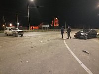 ОТЕЧЕСТВЕННАЯ ЛЕГКОВУШКА НА ПЕРЕКРЁСТКЕ СТОЛКНУЛАСЬ С ИНОМАРКОЙ