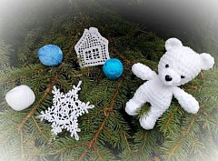 Мастерицы из Лысых Гор изготавливают новогодние игрушки 