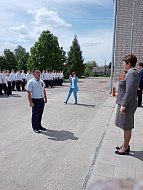 В школе № 2 Лысых Гор повели смотр строя и песни