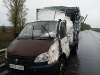 НА ТРАССЕ СТОЛКНУЛИСЬ ДВЕ «ГАЗЕЛИ»