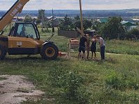 В Белом Озере освящен поклонный крест