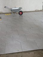 Глава Лысогорского района Сергей Фартуков с рабочим визитом посетил школу п. Яблочный и сельский Дом культуры с. Большая Рельня, где активно идут ремонтные работы