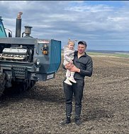 В КФХ Пасечных убрали с полей озимую пшеницу и чечевицу