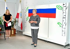 НАКАНУНЕ ДНЯ ГОСУДАРСТВЕННОГО ФЛАГА ЮНЫМ ГРАЖДАНАМ РАЙОНА ВРУЧИЛИ ПАСПОРТА