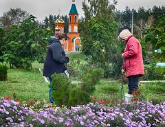  В парке Лысых Гор состоялся субботник