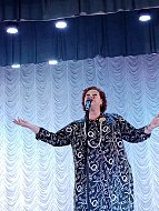 Перед  лысогорцами выступили  московские артисты