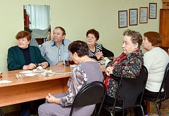 В Лысогорском  Дворце культуры прошло мероприятие ко Дню уважения старшего поколения.