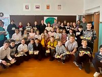 Школьники с. Бутырки научились декорировать пряники