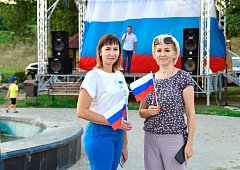 Российский флаг – к победам смелый шаг!