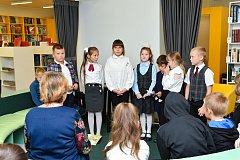 Районный поселок Лысые Горы посетила детская писательница Татьяна Рыжова.