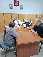 По поручению губернатора Саратовской области Романа Бусаргина глава Лысогорского района Валентина Фимушкина провела прием граждан по личным вопросам.