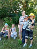 Школьники села Шереметьевка, летом  не только отдыхают