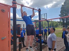 В Лысых Горах пожарные сдали нормативы ГТО