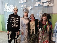 «Театральная мозаика» из Шереметьевки показала спектакль воспитанникам детского сада