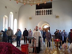 Православные верующие отмечают Радоницу