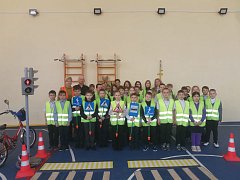 ЛАБОРАТОРИЯ БЕЗОПАСНОСТИ ПОСЕТИЛА ШКОЛУ С. БУТЫРКИ ЛЫСОГОРСКОГО РАЙОНА