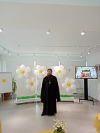 Территория храма святого великомученика Димитрия Солунского в Лысых Горах благоустраивается