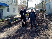Идут работы по благоустройству дворовых территорий домов №15 и №16 на площади 15 лет Октября в Лысых Горах