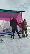 Не ломайте остановки, не нужно портить имущество!