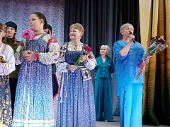 Перед  лысогорцами выступили  московские артисты