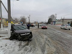 В ЛЫСЫХ ГОРАХ СТОЛКНУЛИСЬ ДВЕ ЛЕГКОВУШКИ