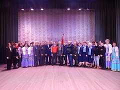 В Лысых Горах возложили цветы к памятнику участникам локальных войн 