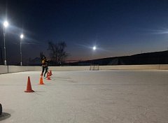 Команда «Подсолнух» из Лысогорского района готовится к хоккейному турниру