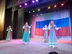 В Лысых Горах прошел концерт, посвященный Дню России