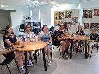 Подростки Лысых Гор приняли участие в викторине «День флага»